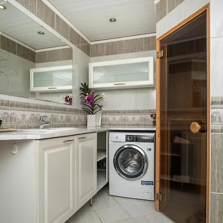 Dream Stay - Historical 3-Bedroom Apartment With Sauna & Fireplace Tallinna Exterior photo