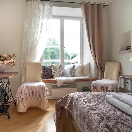 Dream Stay - Historical 3-Bedroom Apartment With Sauna & Fireplace Tallinna Exterior photo
