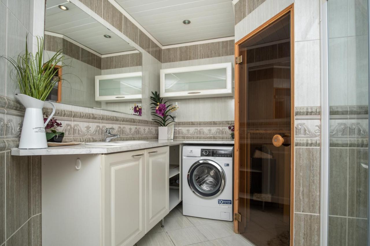 Dream - Historical 3-bedroom With Sauna & Fireplace Tallinn